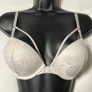 Victoria’s Secret Bombshell Plunge Bra